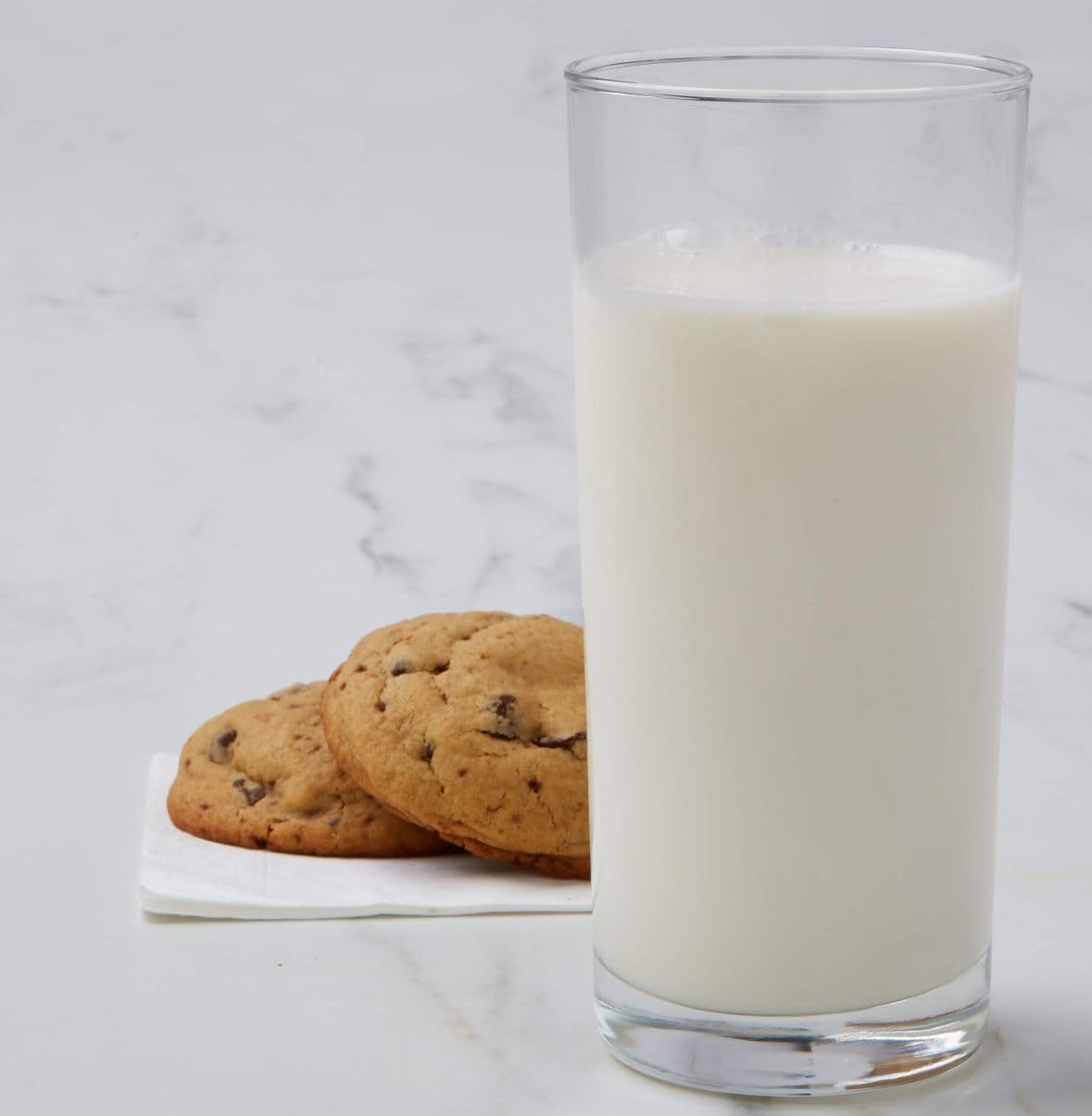 Amazon Grocery, 1% Milkfat Lowfat Milk, 1 Gallon