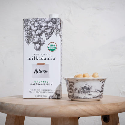Milkadamia Organic Artisan Macadamia Milk, Non-Dairy, Plant Based, Vegan, Gluten Free, 32 Fluid Ounce (Pack of 6)