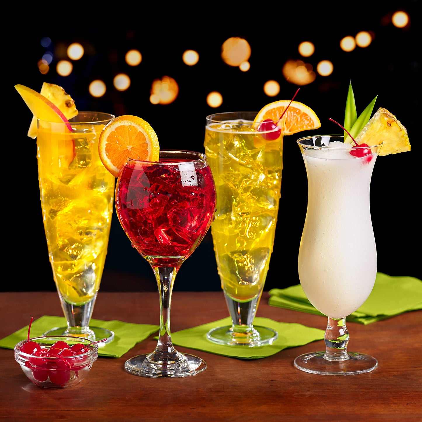 Mr & Mrs T Pina Colada Mix, 1 L bottle (Pack of 6), Pineapple and Coconut Blend Flavored Cocktail Mixer, Made with Cane Sugar, Perfect for Traditional Pina Colada and Mocktail Drinks