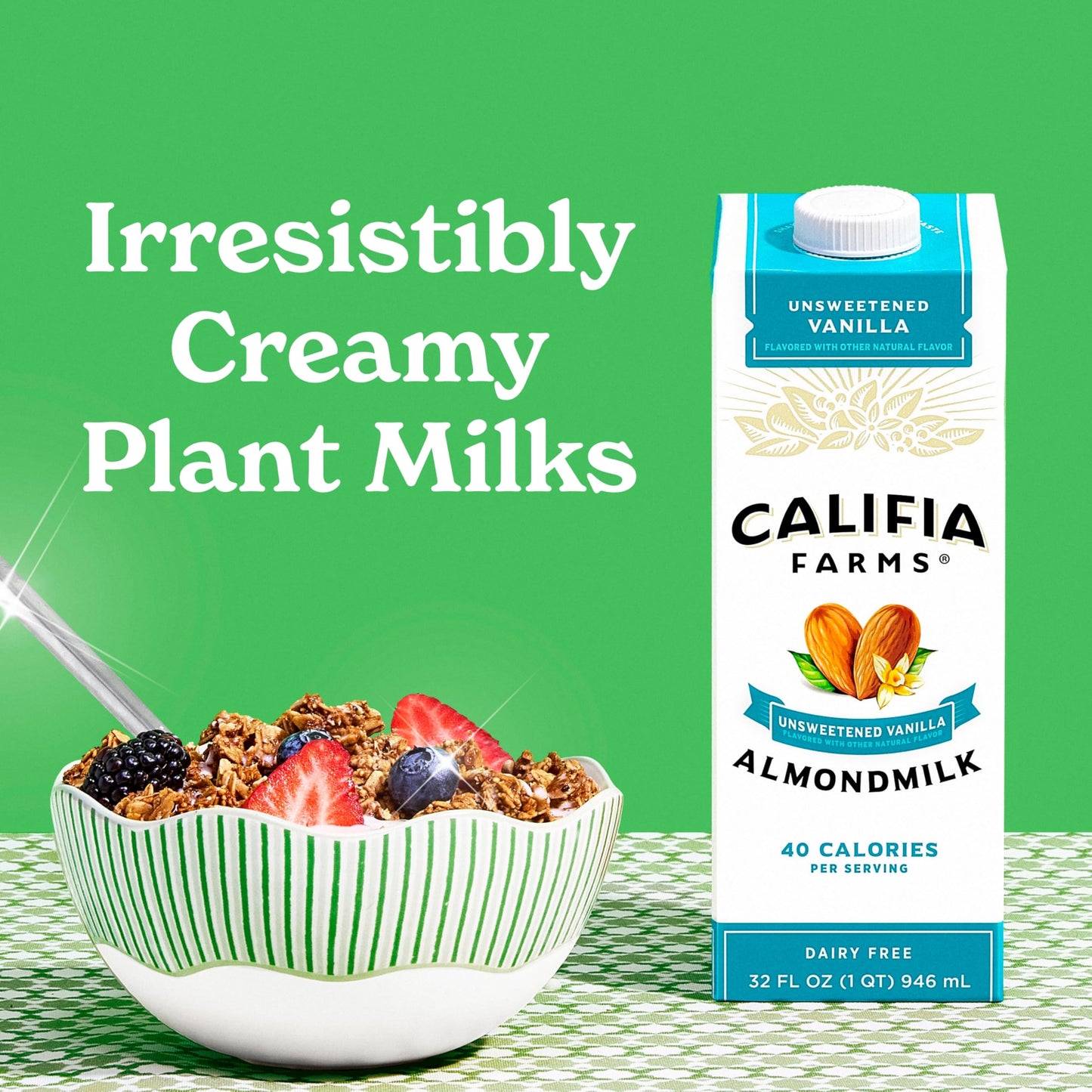 Califia Farms - Unsweetened Vanilla Almond Milk, 32 Oz (Pack of 6), Dairy Free, Vegan, Plant Based, Keto, Shelf Stable, Vegan, Gluten Free, Non GMO, Sugar Free, High Calcium, Smoothie